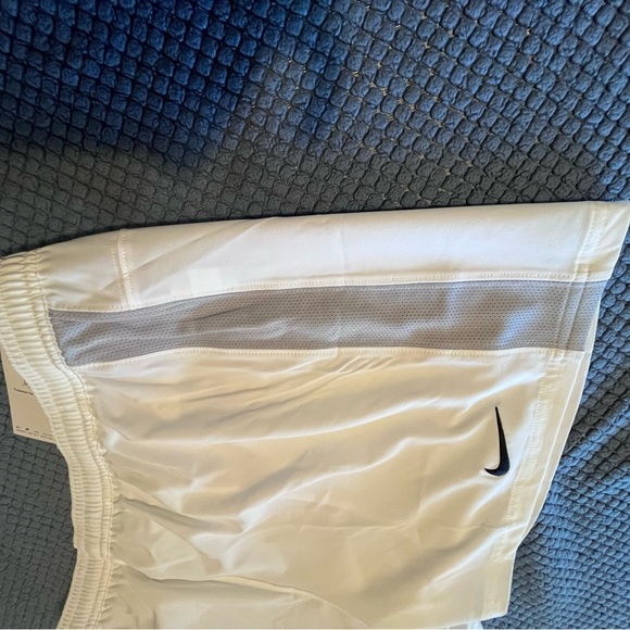 Nike White Athletic Shorts Moisture-Wicking Design - Picture 7 of 8